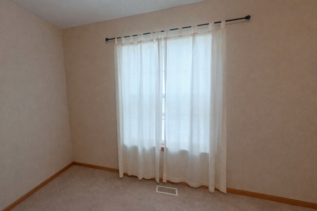 Building Photo - Kestral Boulevard