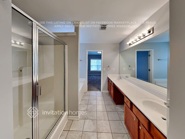 Building Photo - 2373 Walnut Tree Ln