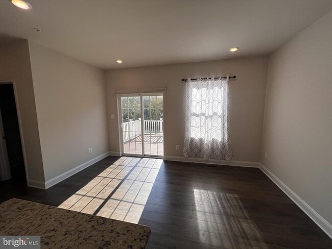 Building Photo - 23788 Myrtle Glen Way