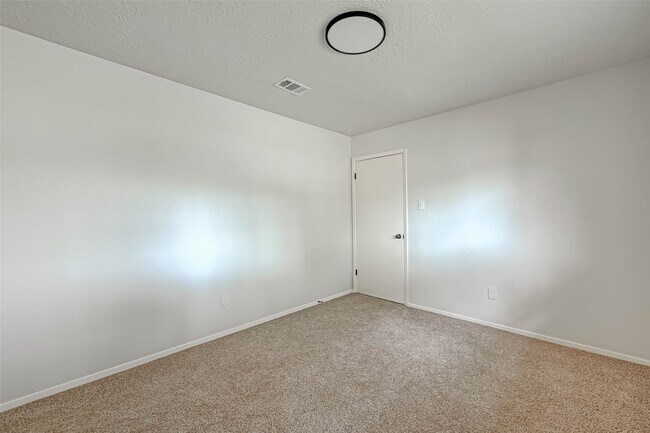 Building Photo - 2330 Grindstone Ln
