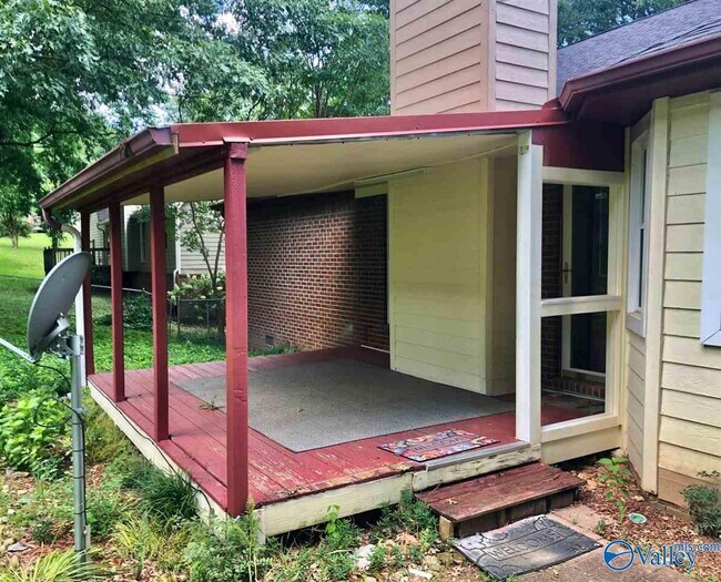 Building Photo - 113 Gaylor Dr