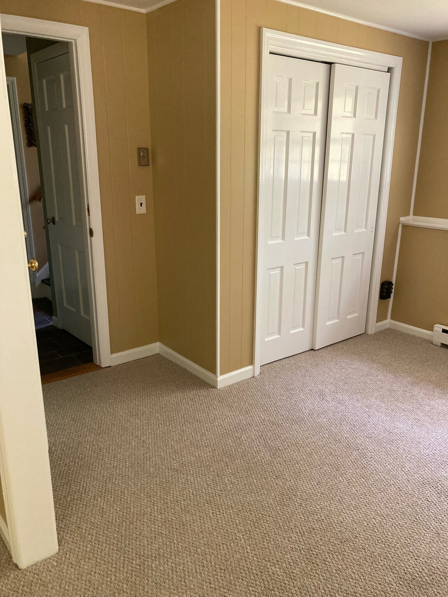unfurnished - 256 Mountain Rd