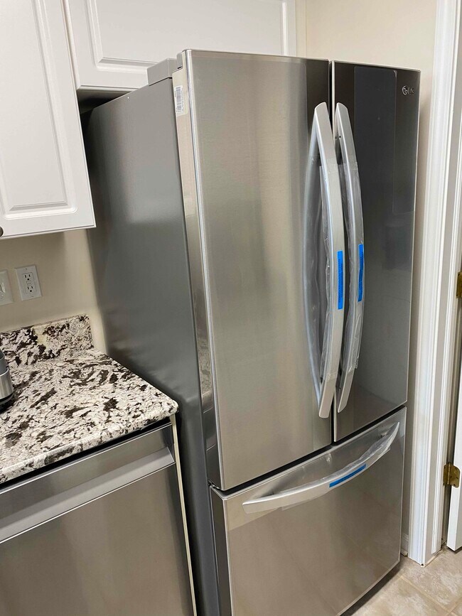 Building Photo - 3583 Oakmonte Blvd