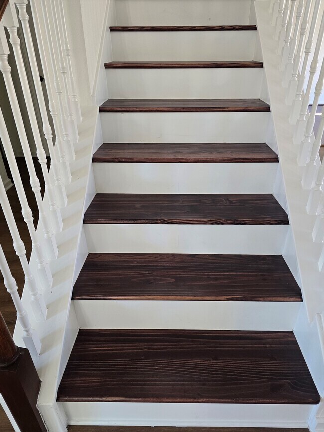 Building Photo - 3506 Lanesborough Dr