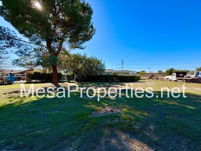 Building Photo - 7095 Lyons Ave