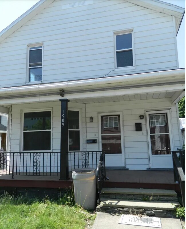 Primary Photo - 1509 Price St