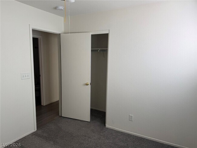 Building Photo - 203 Lynbrook St