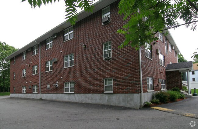 Building Photo - Arlington Arms Apartments