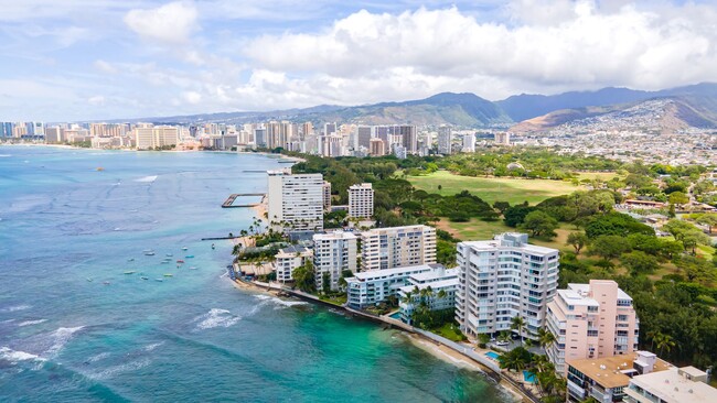 Building Photo - Diamond Head Ambassador