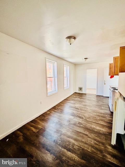 Building Photo - 240 W Glenwood Ave