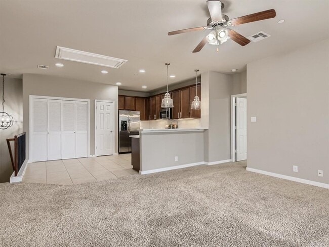 Building Photo - 3101 Davis Ln