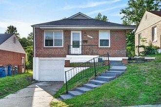 Building Photo - 4707 Roxie St