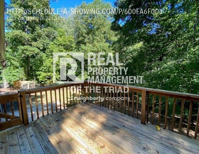 3BR/1.5BA Brick Ranch in WinstonSalem! 5131 Morrell Rd WinstonSalem