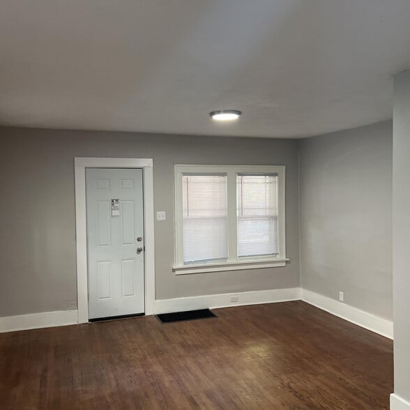 Building Photo - 1115 Clover St