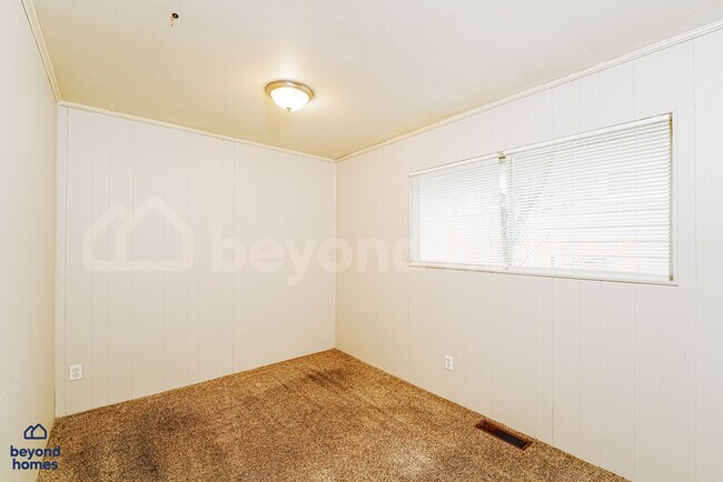 Building Photo - Cozy Comfort Meets Classic Charm in Killough Springs!