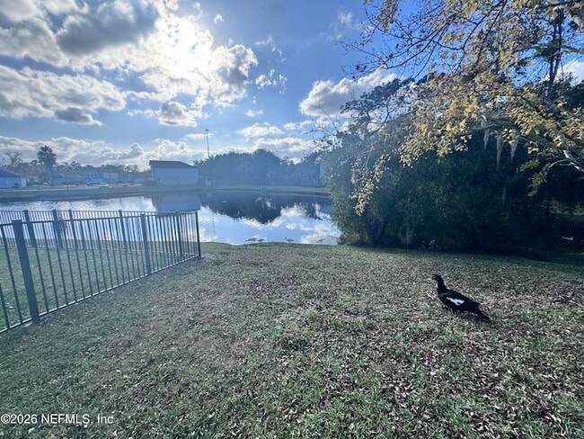 Building Photo - 8440 Oak Crossing Dr W