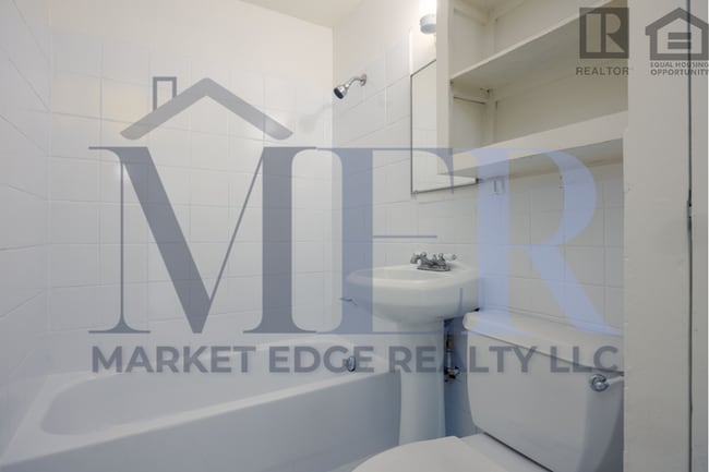 Building Photo - 3Bed/1.5Bath House at 35th/McDowell! $1199...