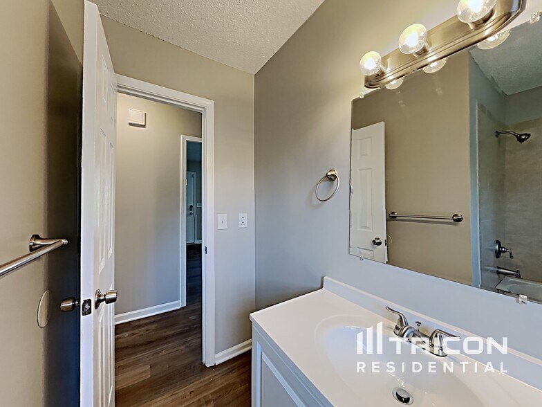 Building Photo - 109 Thornby Rd