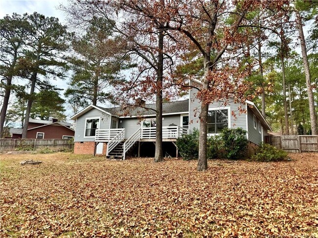 Building Photo - 741 Maxine St