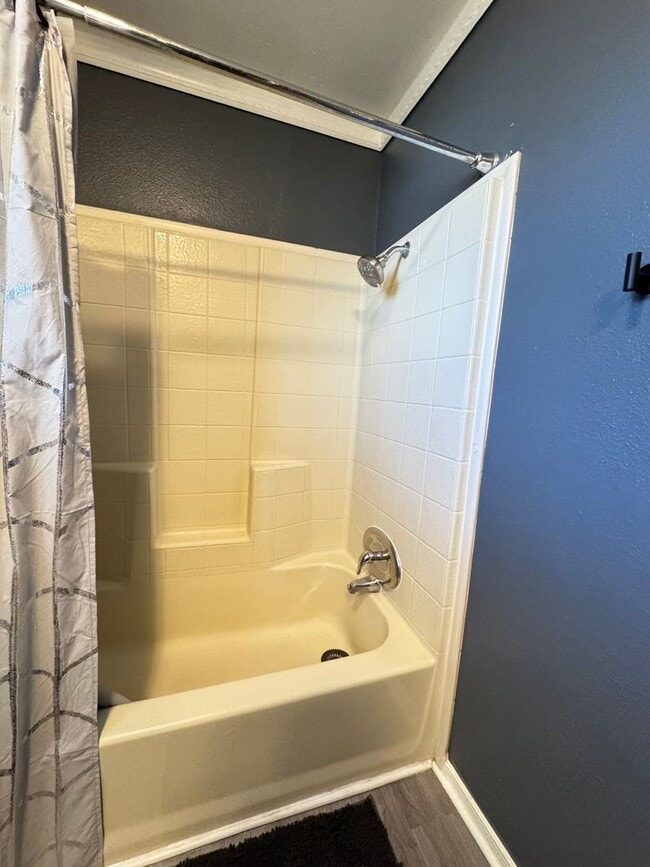 Building Photo - Home close to Casinos and River