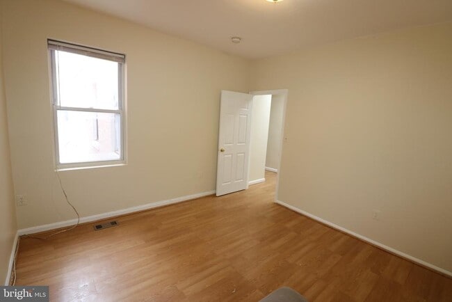 Building Photo - 403 O St NW