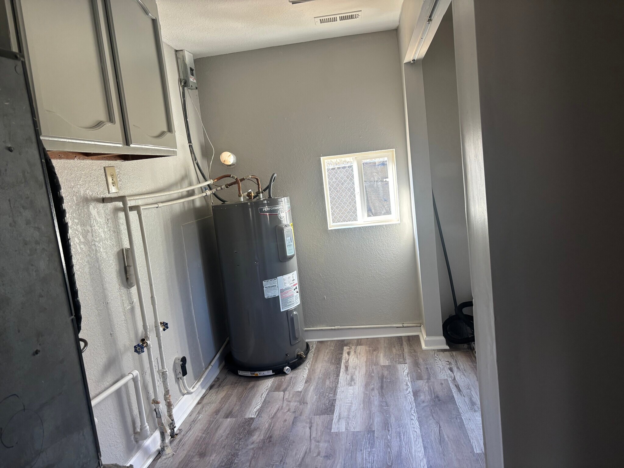 Laundry room no washer and dryer - 528 France Ln