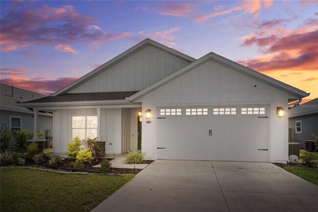 Building Photo - 1713 SW 72nd CIR