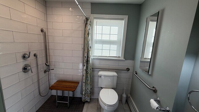 Building Photo - 23 Orchard Ave