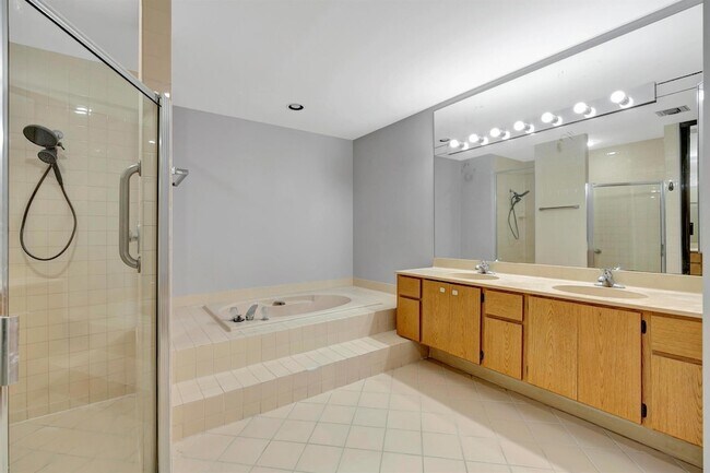 Building Photo - 143 Cape Pointe Cir