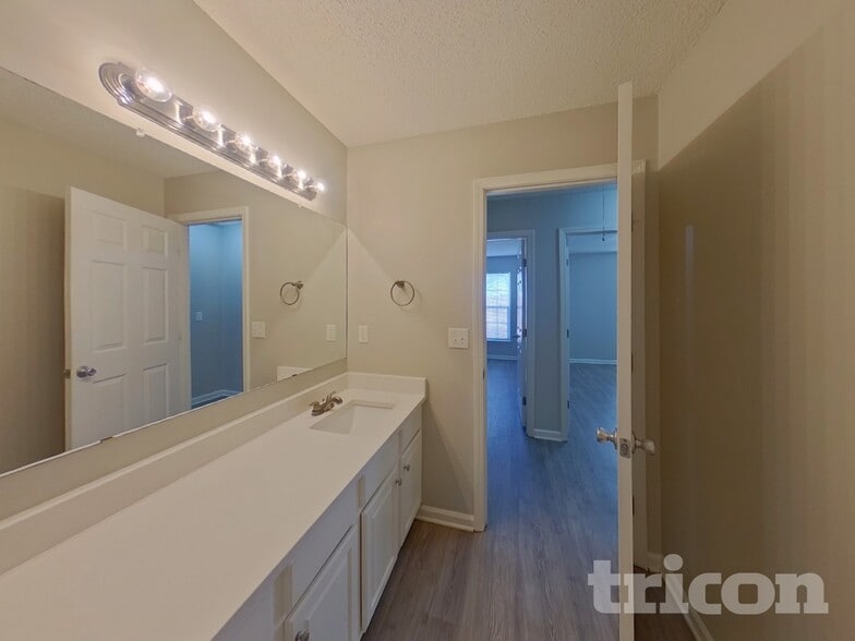 Building Photo - 5243 Moonlight Trail SW