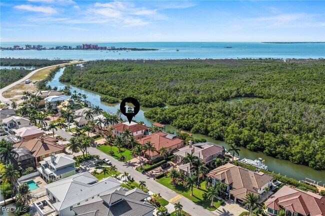 Building Photo - 18150 Old Pelican Bay Dr