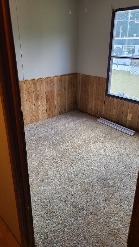 Building Photo - 704 State Rd S-32-45