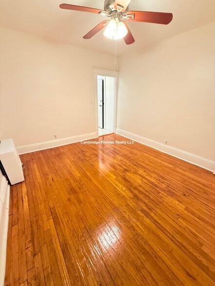 Building Photo - 29 Peterborough St