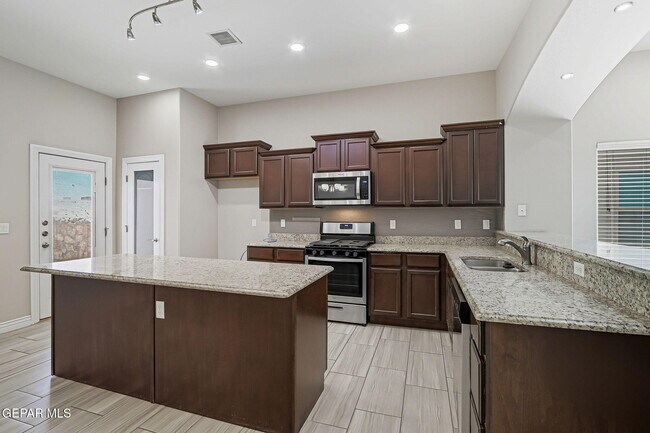 Building Photo - 3380 David Palacio Dr
