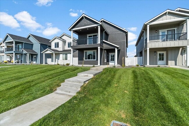 Building Photo - Perfectly designed 5-bedroom, 3-bath single family home