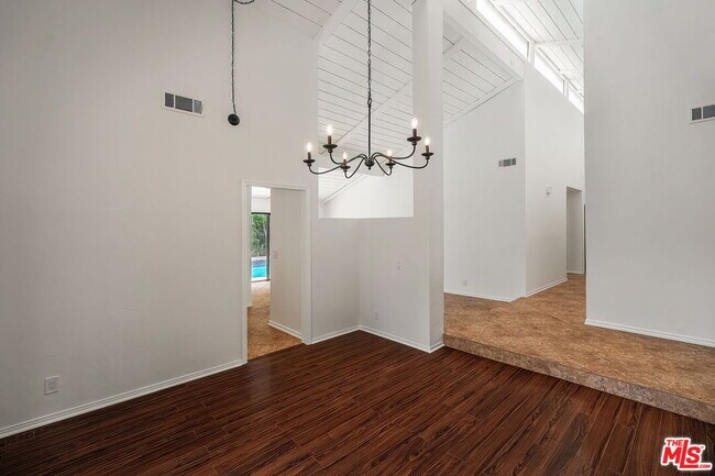 Building Photo - 2952 Bottlebrush Dr