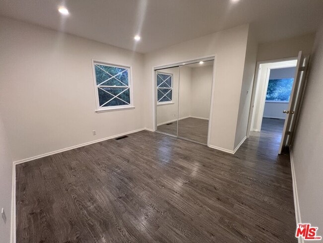 Building Photo - 15237 Del Gado Dr