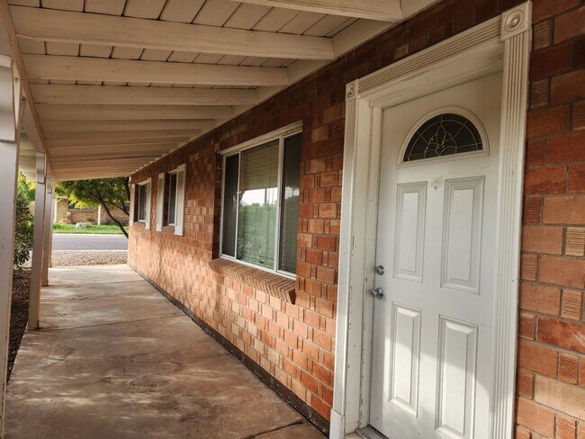 Building Photo - Beautiful South Scottsdale Home for Rent!