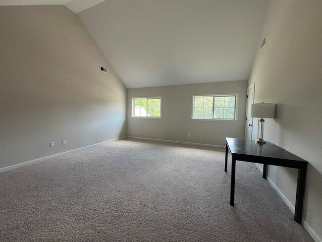 Building Photo - 10012 Adagio Cv