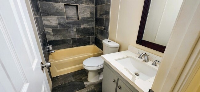 Building Photo - 2555 Lee Turner Rd