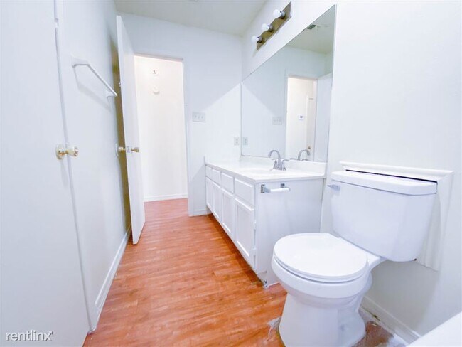 Building Photo - 109 Hughson Ct