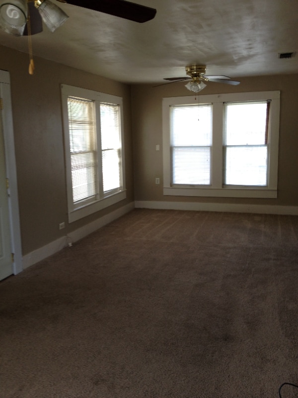 Building Photo - 3604 Hickory St