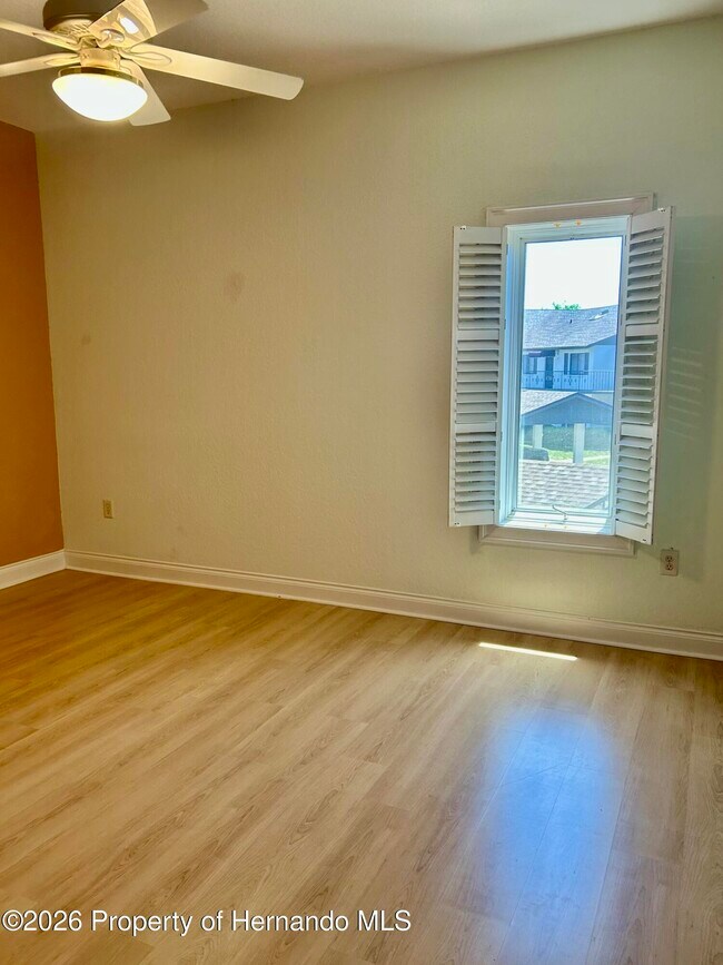 Building Photo - 7032 River Run Blvd