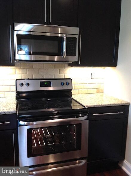 Building Photo - 298 Birch Dr