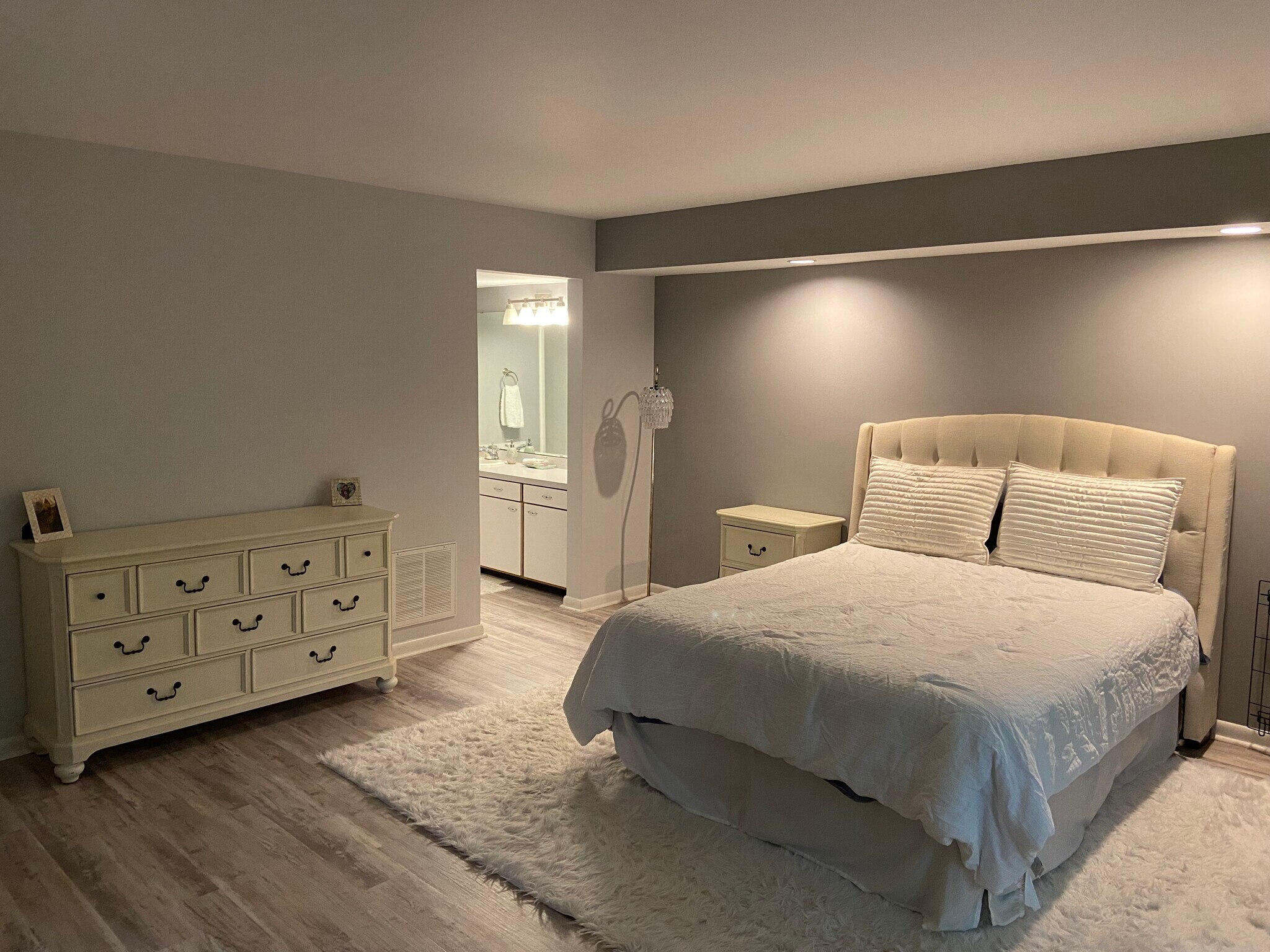 Building Photo - 1286 Clifden Grn