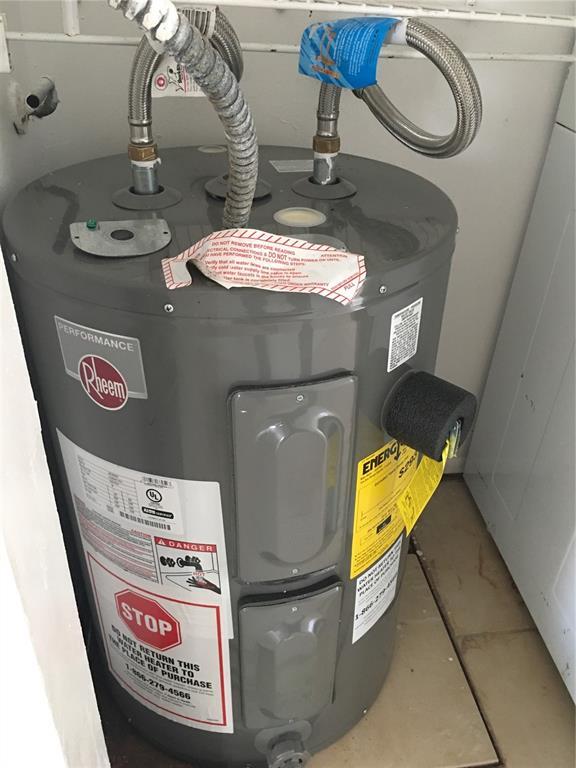 Building Photo - 3243 Coral Ridge Dr