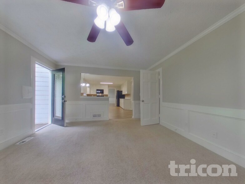 Building Photo - 2913 Meadowsweet Trail