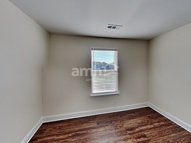 Building Photo - 4770 Chutney Drive