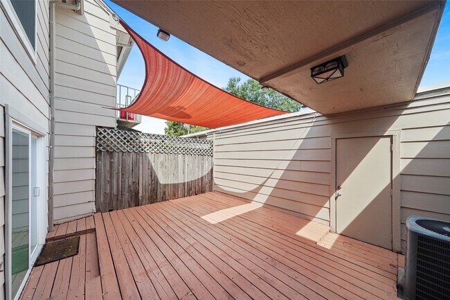 Building Photo - 5836 Sampley Way