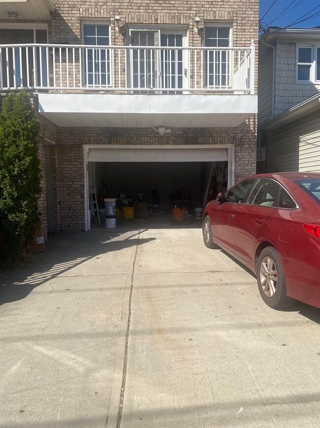 Building Photo - 525 AVENUE A Ave